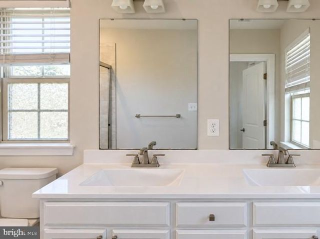 9747 TALL OAKS RD, Montgomery Village, MD 20886