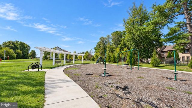 9747 TALL OAKS RD, Montgomery Village, MD 20886