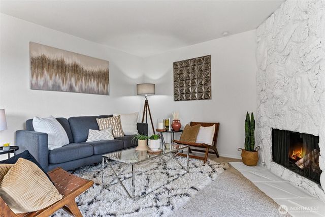 12611 NE 145th Place #H81, Kirkland, WA 98034