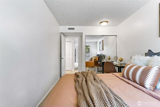 12611 NE 145th Place #H81, Kirkland, WA 98034