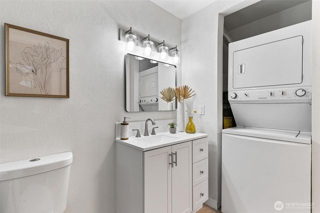 12611 NE 145th Place #H81, Kirkland, WA 98034