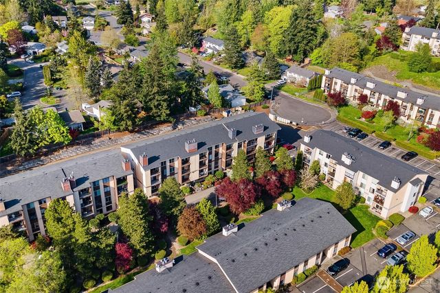 12611 NE 145th Place #H81, Kirkland, WA 98034