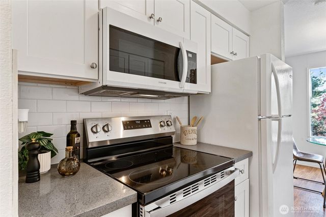 12611 NE 145th Place #H81, Kirkland, WA 98034