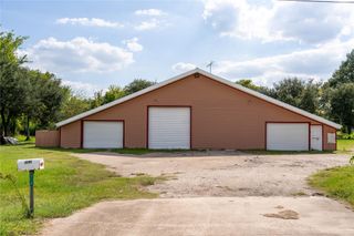 3245 W Highway 6, Alvin, TX 77511