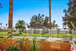 2203 Ocean Avenue 102, Santa Monica, CA 90405