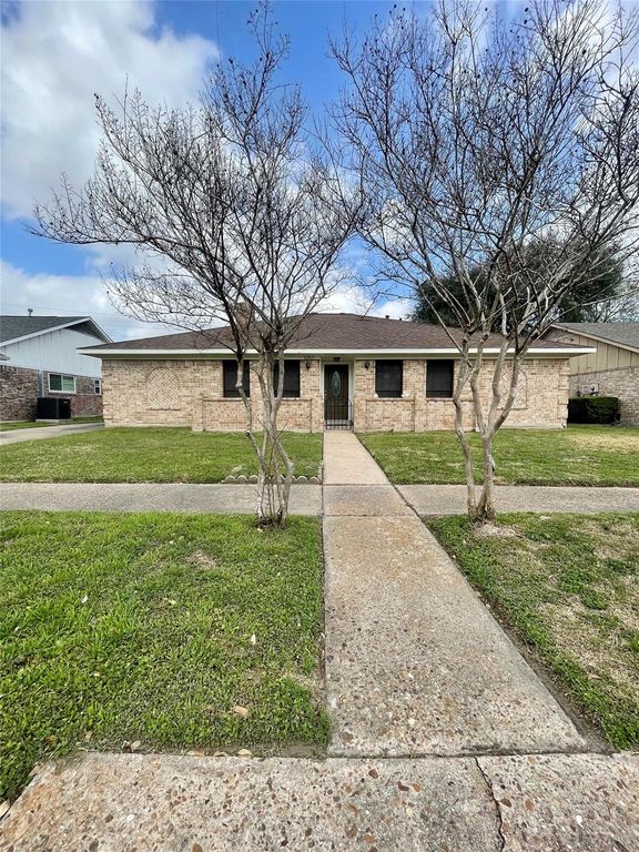 12011 Chessington Drive, Houston, TX 77031