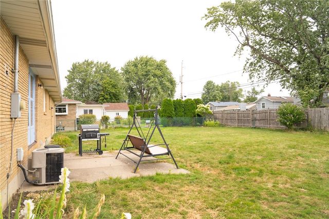 1067 Woodstock Avenue, Tonawanda, NY 14150