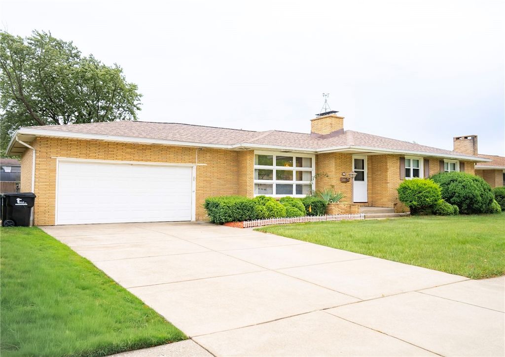 1067 Woodstock Avenue, Tonawanda, NY 14150