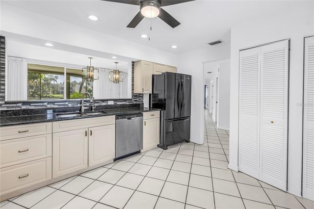 6101 34TH STREET W 3F, Bradenton, FL 34210