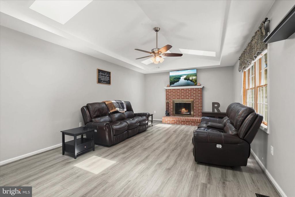Image 10 of property listing at 3325 MAPLE GROVE RD, Manchester, MD 21102
