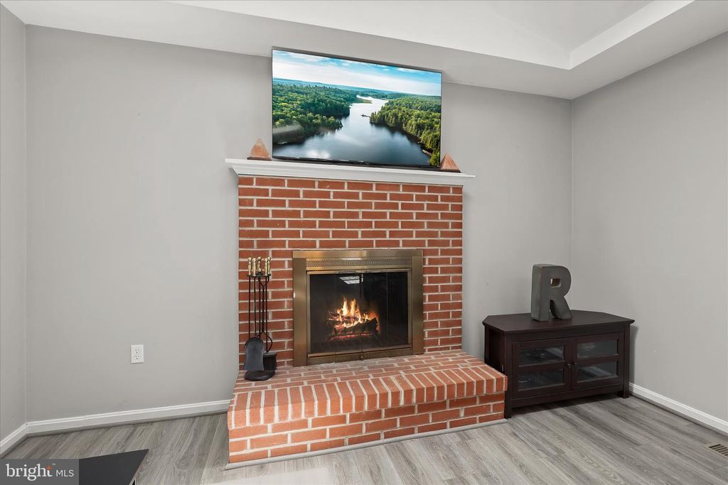 Image 12 of property listing at 3325 MAPLE GROVE RD, Manchester, MD 21102