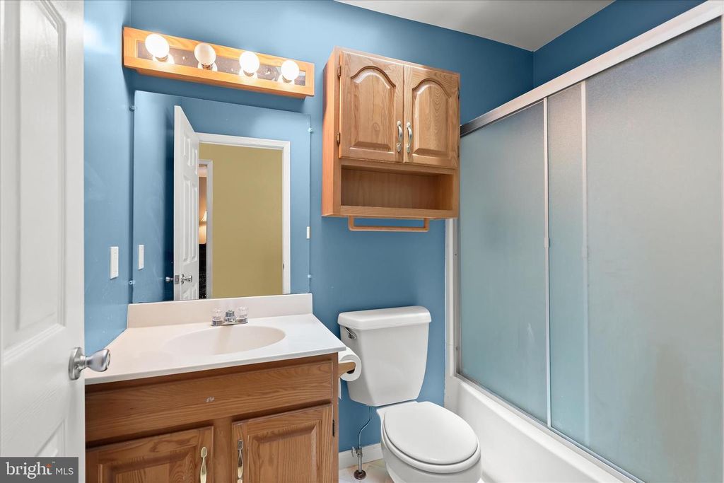 Image 25 of property listing at 3325 MAPLE GROVE RD, Manchester, MD 21102