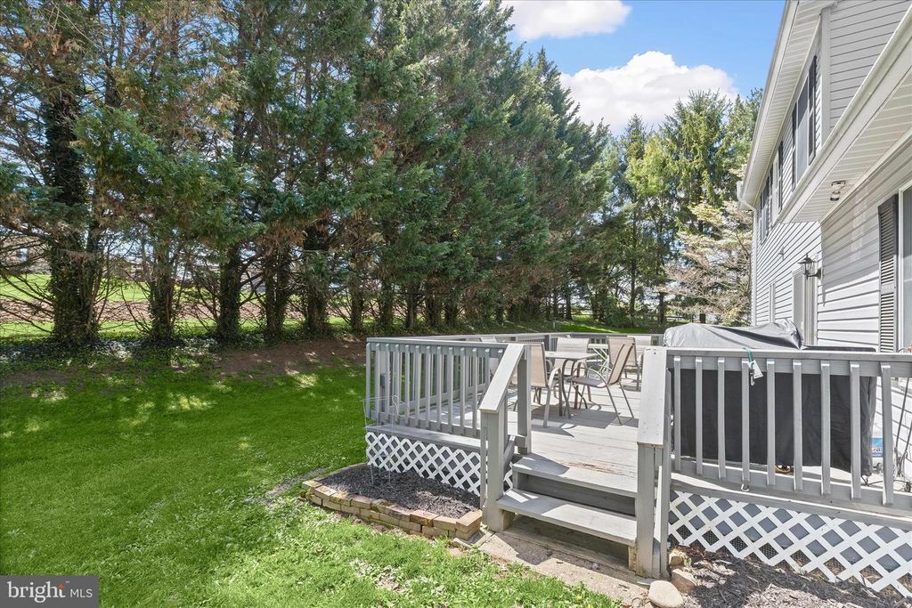 Image 27 of property listing at 3325 MAPLE GROVE RD, Manchester, MD 21102