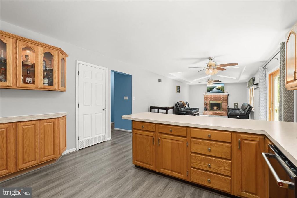 Image 8 of property listing at 3325 MAPLE GROVE RD, Manchester, MD 21102