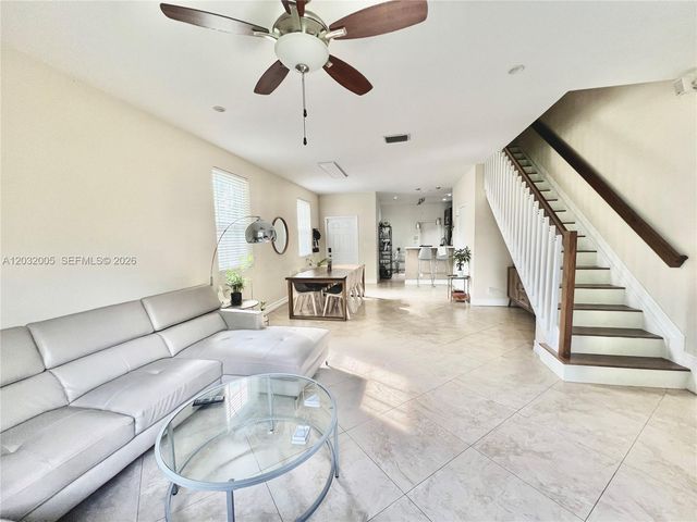 2176 Salerno Cir, Weston, FL 33327