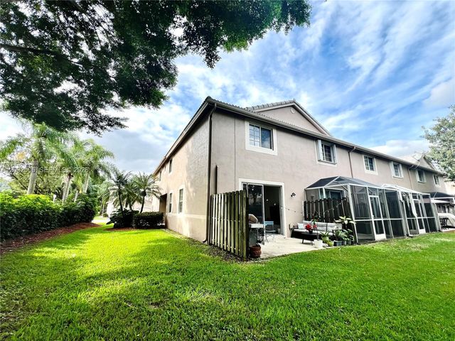 2176 Salerno Cir, Weston, FL 33327