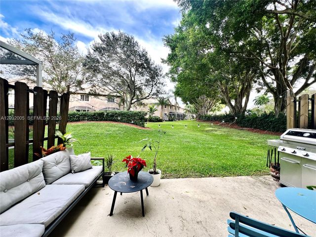 2176 Salerno Cir, Weston, FL 33327
