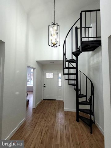 4 STEWER LN, Perkasie, PA 18944