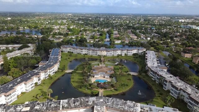 4700 NW 35th Street 602, Lauderdale Lakes, FL 33319