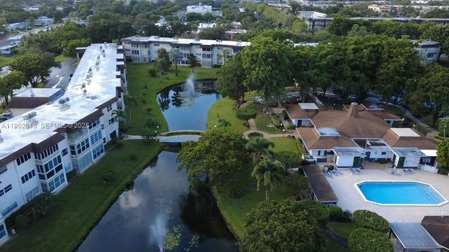 4700 NW 35th Street 602, Lauderdale Lakes, FL 33319