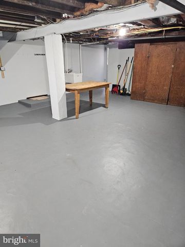 1711 N BROOM ST, Wilmington, DE 19806