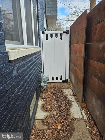 1711 N BROOM ST, Wilmington, DE 19806