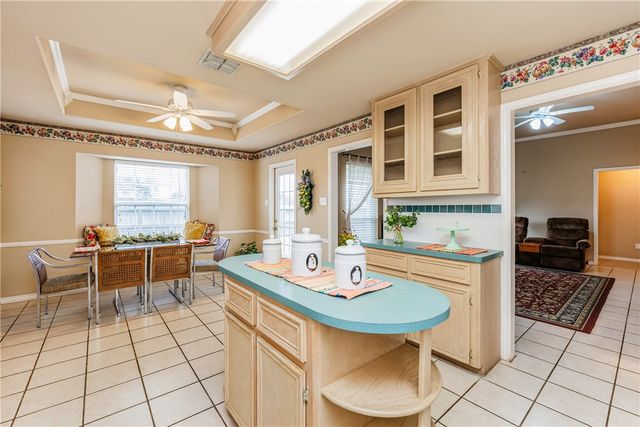 7306 Sun Valley Dr, Corpus Christi, TX 78413