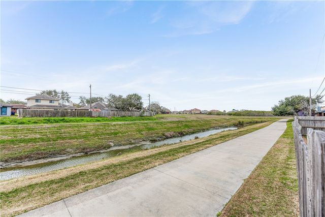 7306 Sun Valley Dr, Corpus Christi, TX 78413