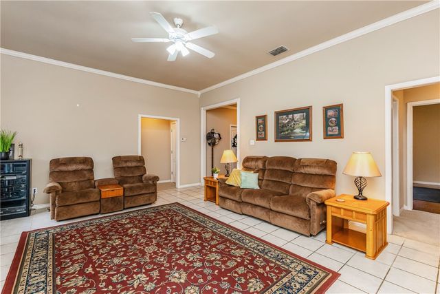 7306 Sun Valley Dr, Corpus Christi, TX 78413