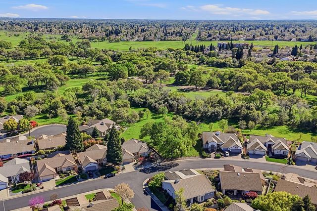 701 Rose Creek Ct, Roseville, CA 95747