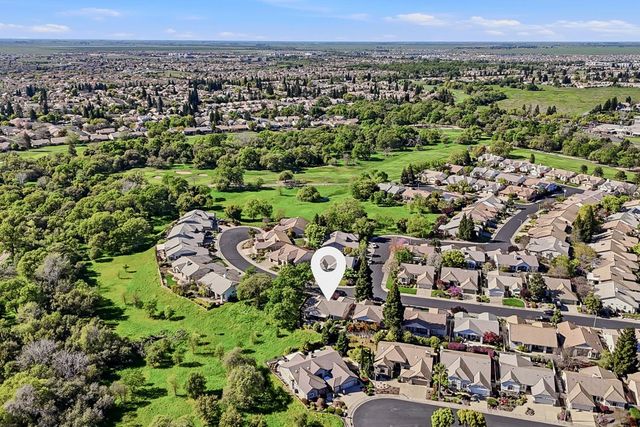 701 Rose Creek Ct, Roseville, CA 95747