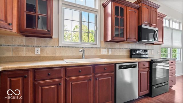 1307 Somerville Drive, Westfield, IN 46074