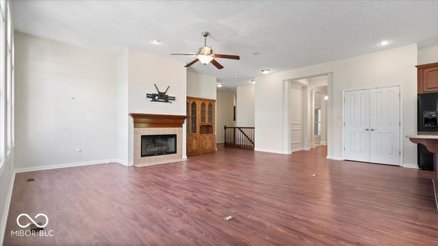 1307 Somerville Drive, Westfield, IN 46074