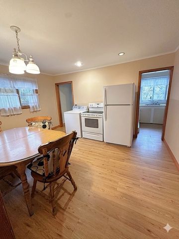 130 Monroe St, Norwood, MA 02062