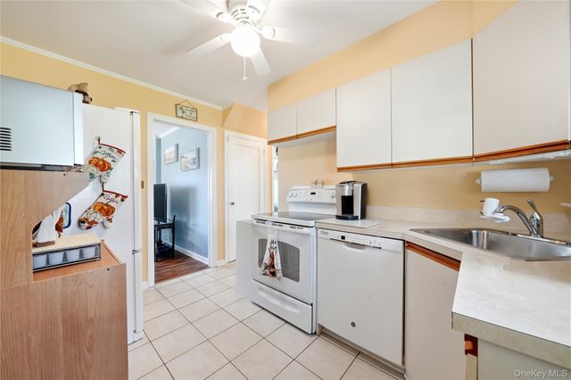 305 W Nicholai Street, Hicksville, NY 11801