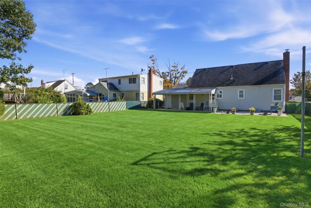 305 W Nicholai Street, Hicksville, NY 11801
