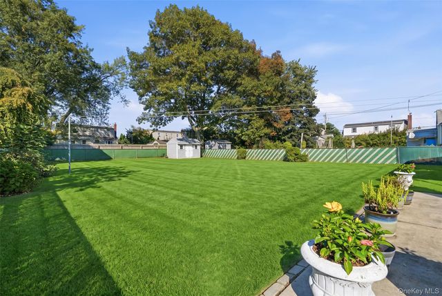 305 W Nicholai Street, Hicksville, NY 11801