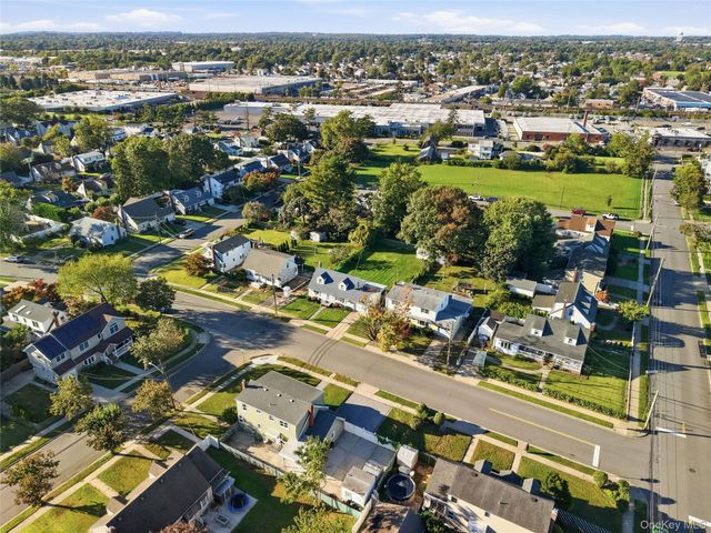 305 W Nicholai Street, Hicksville, NY 11801