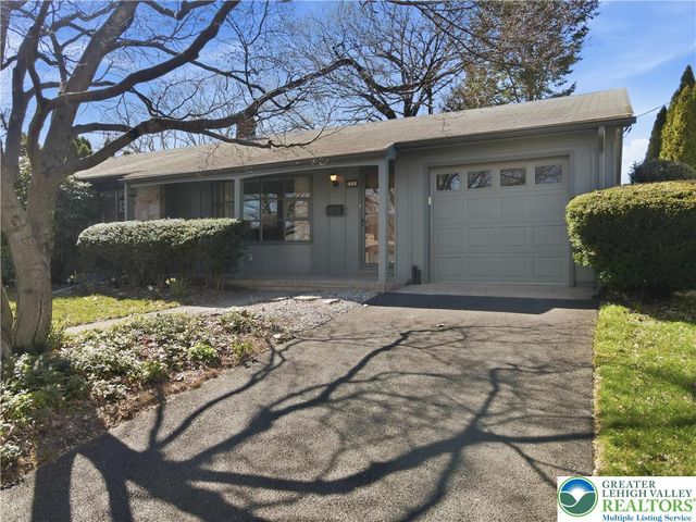 1621 Lenox Avenue, Bethlehem City, PA 18018