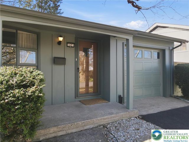 1621 Lenox Avenue, Bethlehem City, PA 18018