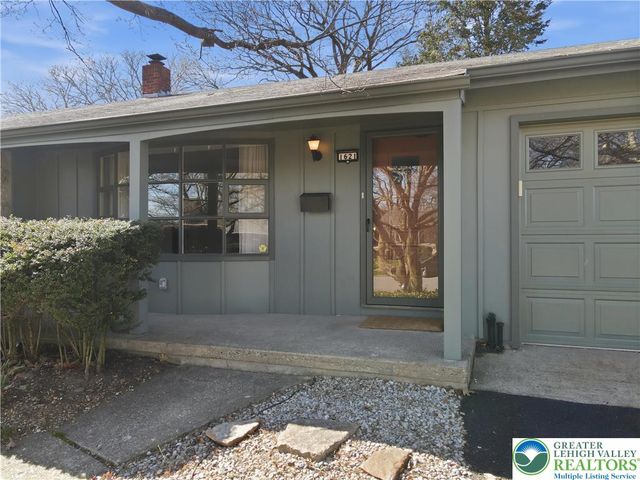 1621 Lenox Avenue, Bethlehem City, PA 18018