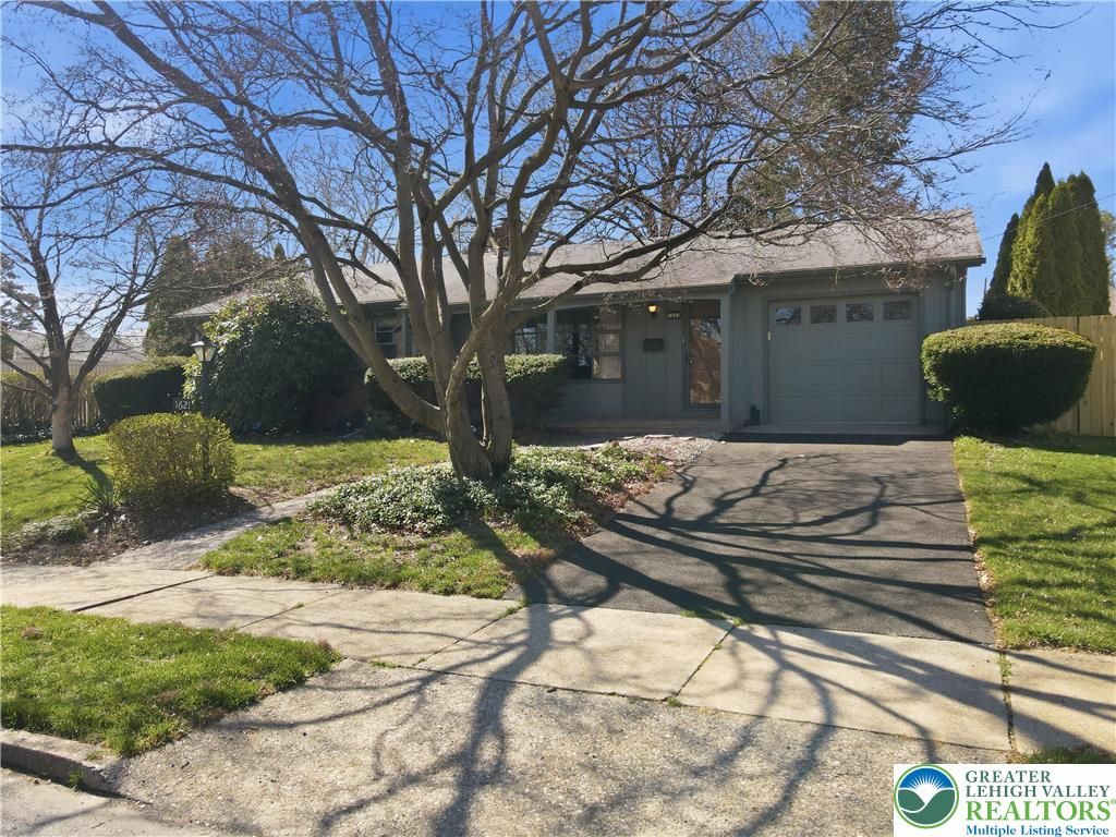 1621 Lenox Avenue, Bethlehem City, PA 18018