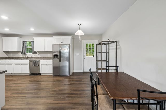 377 Rawls Creek Rd, Gordonsville, TN 38563