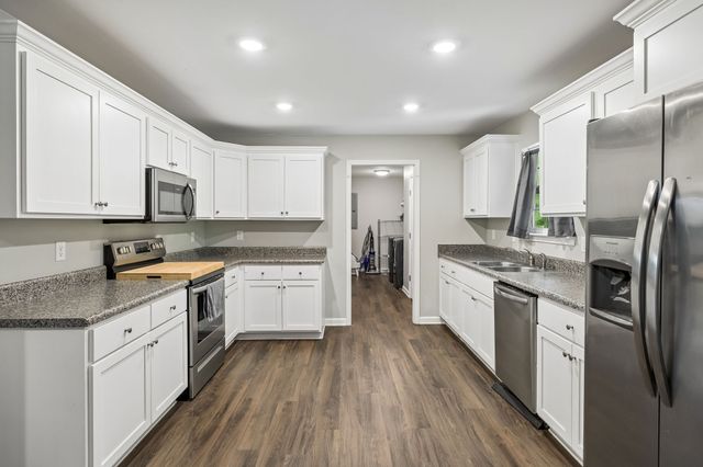 377 Rawls Creek Rd, Gordonsville, TN 38563