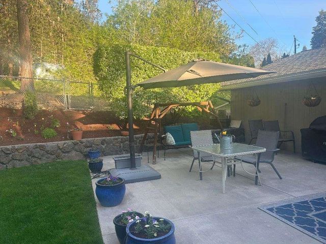 10505 N JUANITA Rd, Spokane, WA 99218