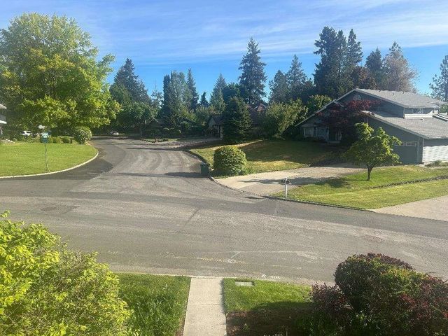 10505 N JUANITA Rd, Spokane, WA 99218