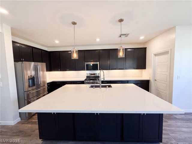 5629 Lowell Cliff Street, North Las Vegas, NV 89081