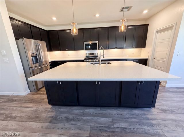 5629 Lowell Cliff Street, North Las Vegas, NV 89081