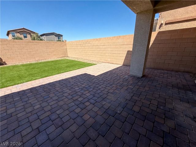 5629 Lowell Cliff Street, North Las Vegas, NV 89081