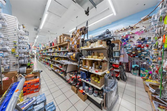 99-15 Northern Boulevard, Corona, NY 11368